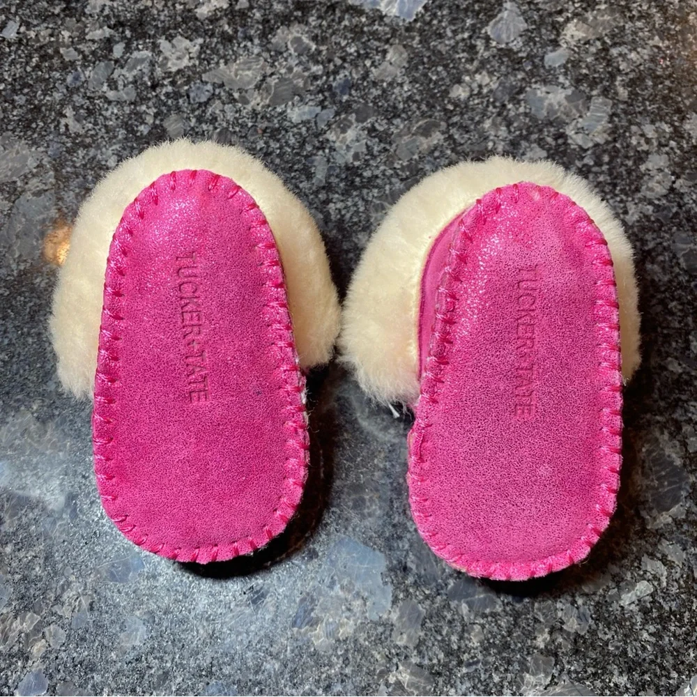 Tucker & Tate Genuine Leather Fur Lined Baby Moccasins Pink Size Small